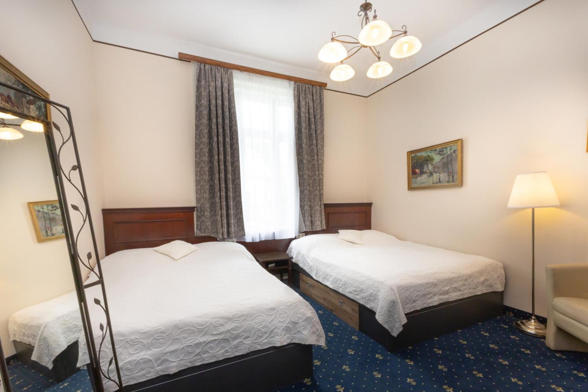 Hotel Viktoria Schoenbrunn Vienna Exterior photo