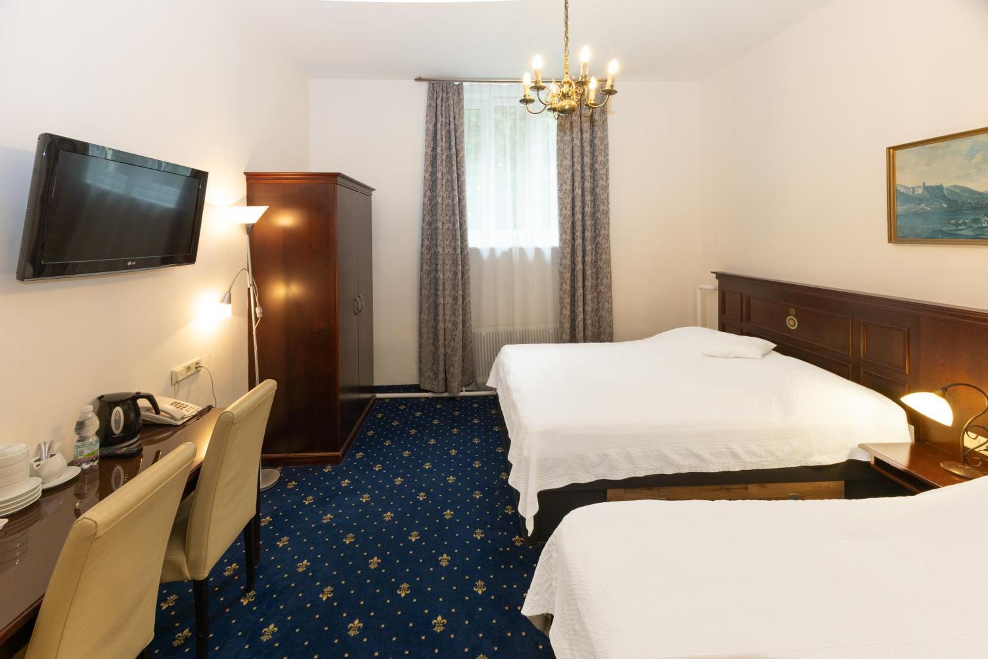 Hotel Viktoria Schoenbrunn Vienna Exterior photo