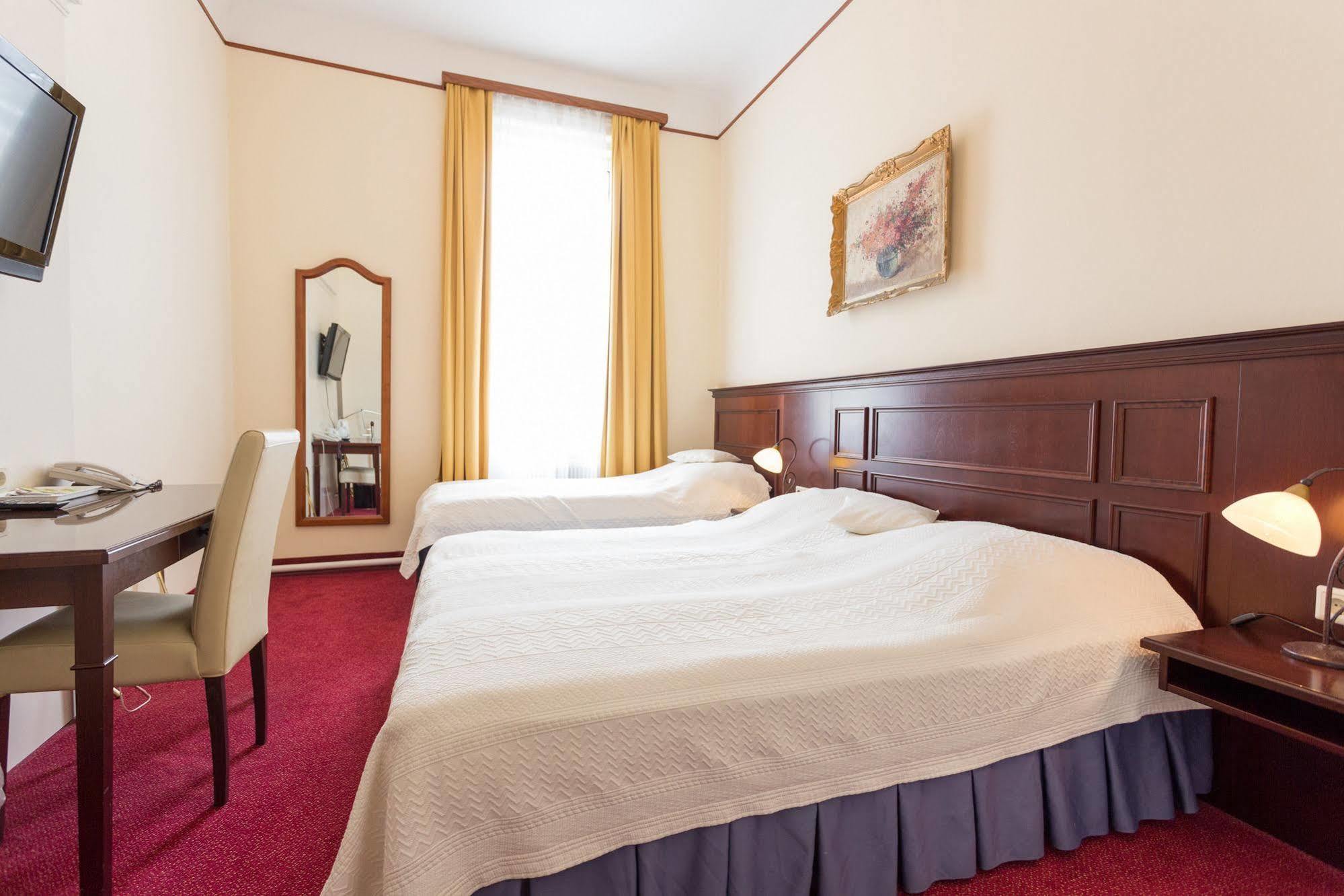Hotel Viktoria Schoenbrunn Vienna Exterior photo